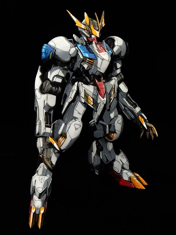 Gundam Barbados 1/100 scale model of the Mobile Suit Gundam Blood and iron Japan 